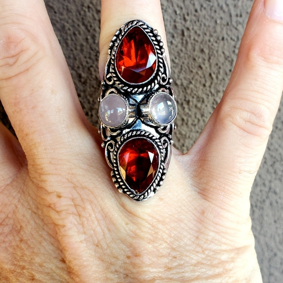 New Mozambique Garnet and Rose Quartz 925 Silver Statement Ring. - Picture 2 of 7